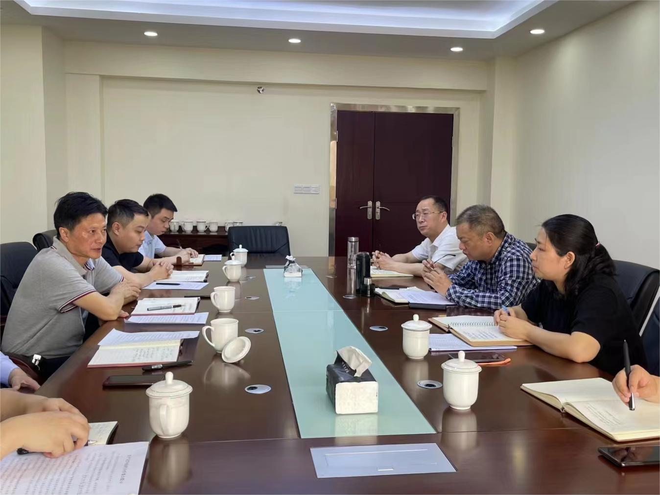 集團(tuán)黨委書(shū)記、董事長(zhǎng)許大政一行赴巴中農(nóng)商行開(kāi)展業(yè)務(wù)合作洽談會(huì)