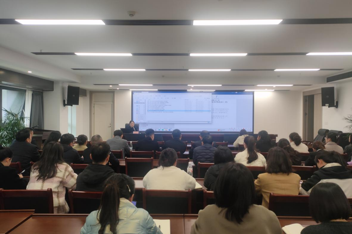 第二十八期“發(fā)展大講堂”開講：推進(jìn)三項(xiàng)制度改革與企業(yè)治理提升